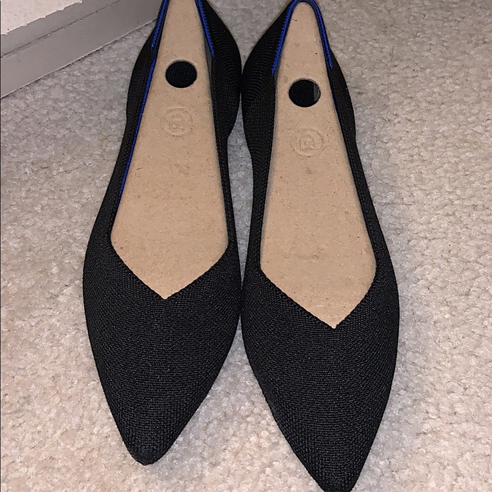 Brand new rothys point flats. Size 8.5.